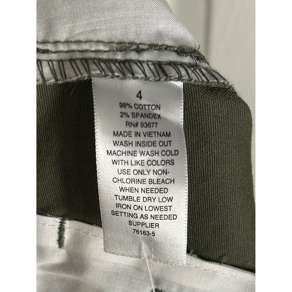 NWT ana A New Approach Women Bermuda Shorts Oregano Green 9 Inch Inseam Size 4 - Picture 6 of 11